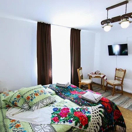Lacrima Izei Farm stay