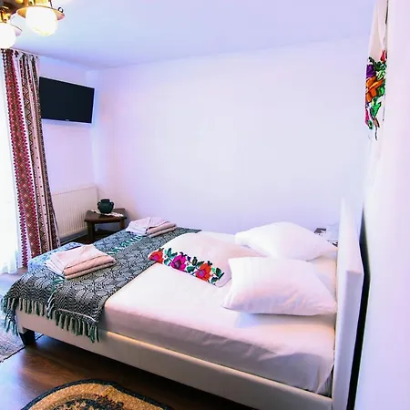 Lacrima Izei Farm stay *